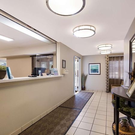 Sonesta Simply Suites Denver West Federal Center Lakewood Bagian luar foto